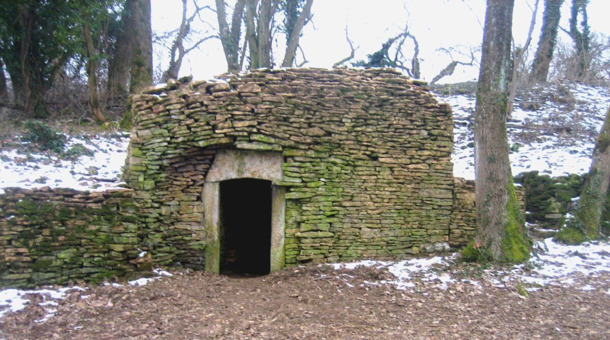Les pionniers des restaurations en pierres sèches dans le Mont d’Or