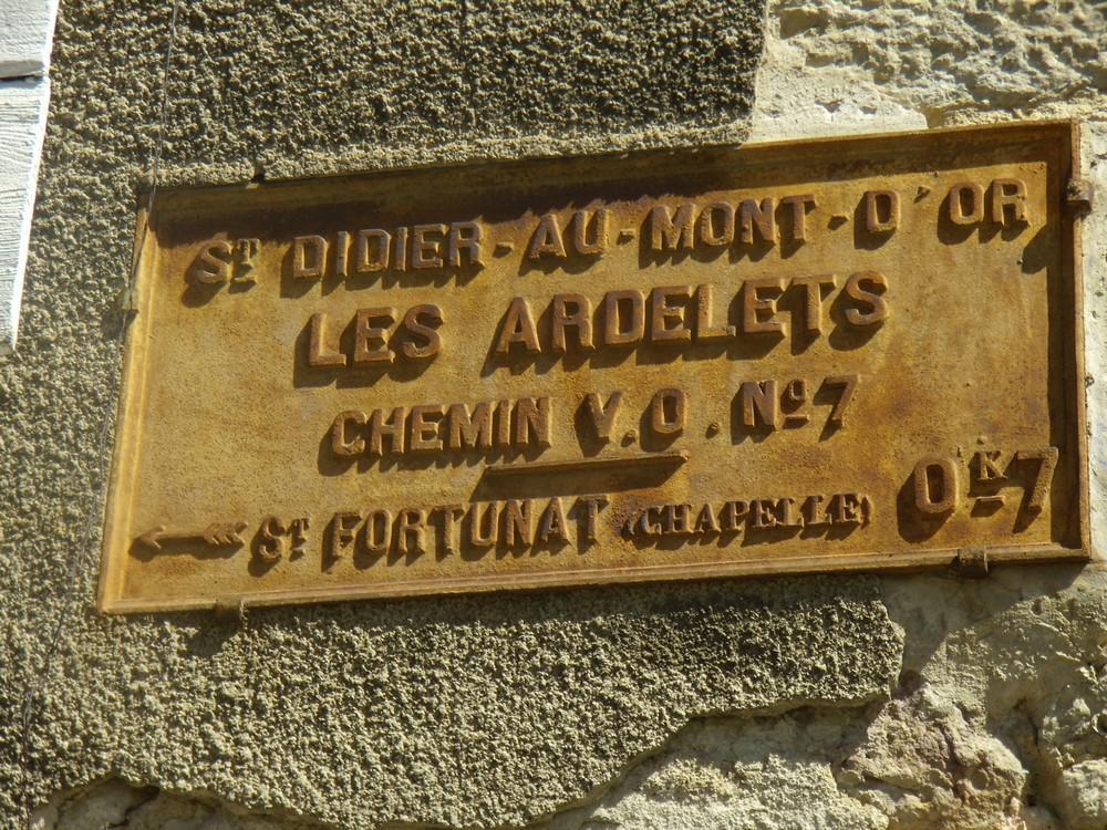 Plaques de cocher dans les Monts d&rsquo;Or